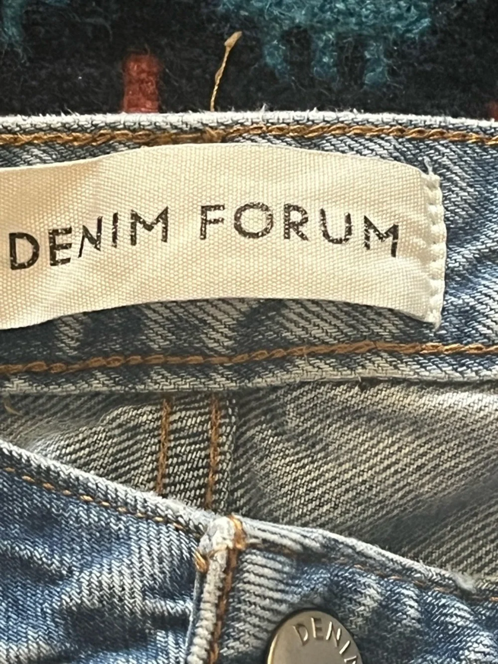 Aritzia Denim Forum Mia High Rise Curve Medium Blue Wash 29 - Picture 11 of 13